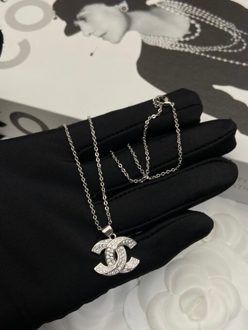 Necklace  earrings
@Chanel cc full diamond set
Beautiful series
Everyday versatile - Image 4