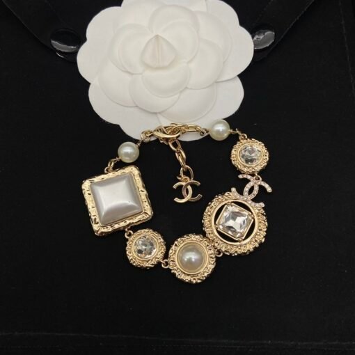 cklace Bracelet
@Chanel Palace Style Set
 Necklace Bracelet
Rich princess enters - Image 3