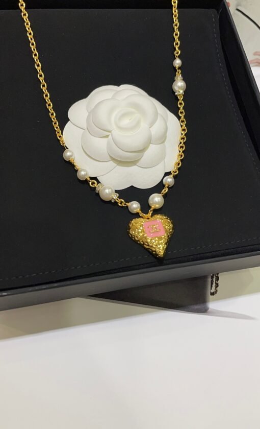 5 Lava Love
 23K new retro pink gold lava love double C pearl necklace - Image 5