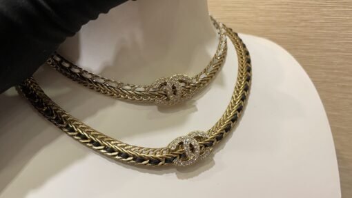 2
 22s leather wearing chain black lambskin double C necklace choker

Irresistible black and gold color matching and leather-wiped chain elements
Retro classic high-end aesthetics, versatile and not picky
Wearable on both sides, fashionable and elegant
zp customization, consistent brass material, lambskin, Swarovski diamond - Image 8
