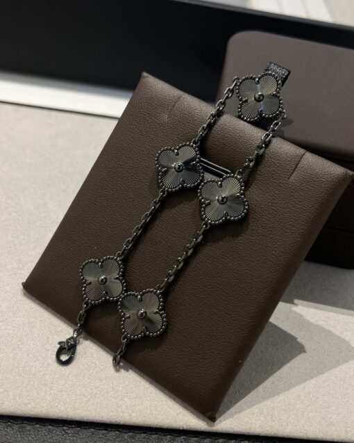 VCA laser carved five-flower bracelet gun color - 图片 7