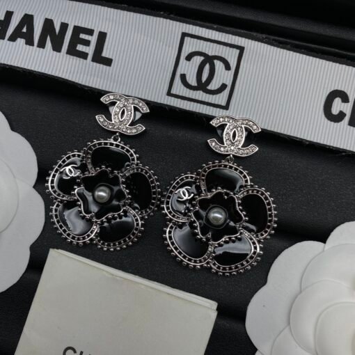 Chanel new stud earrings - 图片 3