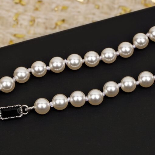 5  ~
[Chanel 23k pearl bow necklace] It's so beautiful, you must enter, it's especially suitable for this season. Each Swarovski square diamond brass material has a generous and elegant effect. It's very recommended [Strong][Strong] Please make my home [Wife] You can save 14,200 in minutes - Image 5