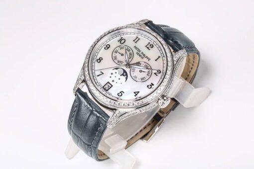 Patek Philippe  4947R/4947G - Image 2