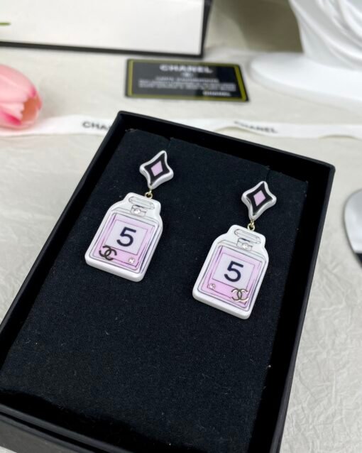 CHANE Chanel New Diamond Pendant Perfume Bottle Resin Acrylic Stud Earrings - 图片 4