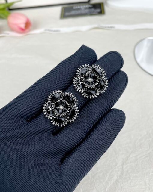 CHANE Chanel 24S new black enamel camellia earrings - 图片 2