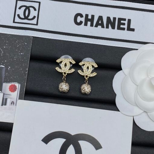 Chanel new earrings Coming