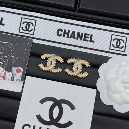 Chanel new earrings Coming