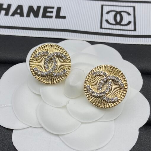 Chanel new stud earrings - Image 4