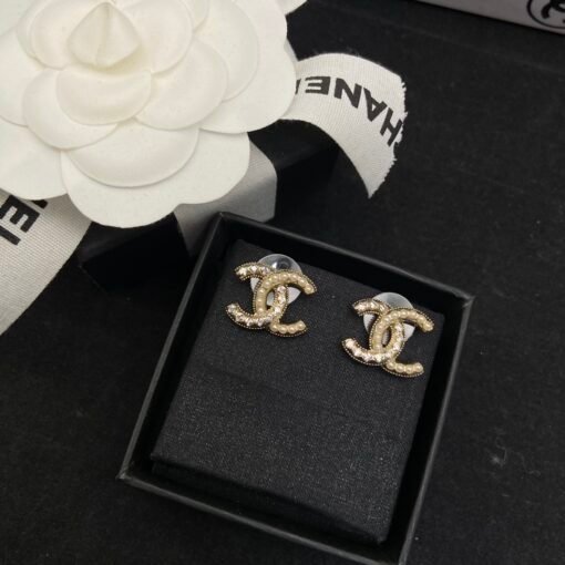 Arrived today
@Chanel Double C Square Diamond Pearl Earrings
At first glance, high-end - Image 2