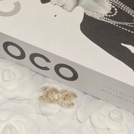 Arrived today
@Chanel Double C Pearl Stud Earrings - Image 3