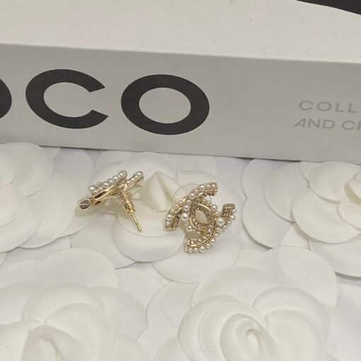 Arrived today
@Chanel Double C Pearl Stud Earrings - Image 5