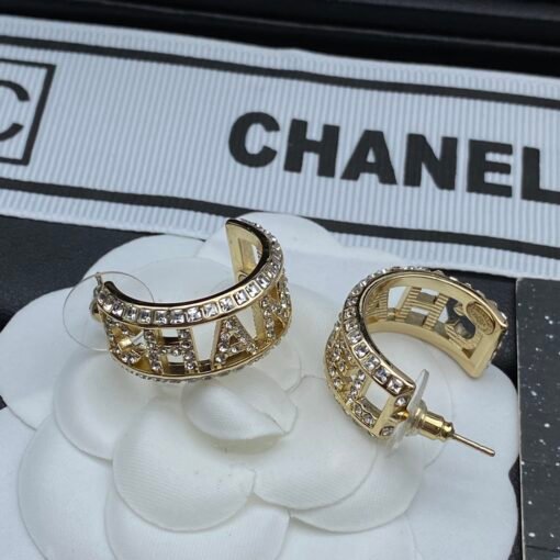 Chanel new stud earrings - Image 6