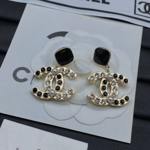 Chanel new stud earrings - Image 4