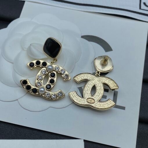 Chanel new stud earrings - Image 6