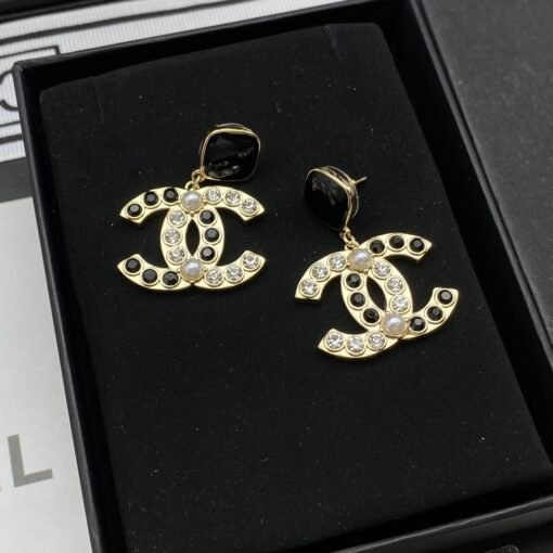 Chanel new stud earrings - Image 3