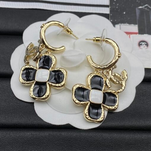 Chanel new stud earrings - Image 5