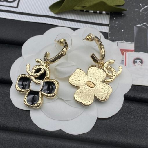 Chanel new stud earrings - Image 6