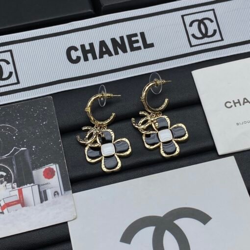 Chanel new stud earrings - Image 3