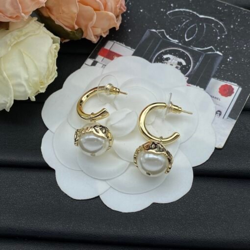 Chanel new stud earrings - 图片 4