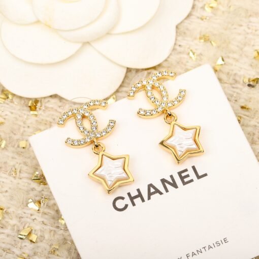 [Chanel 24c Five-pointed Star Double C Earrings] The classic double C Earrings that must be entered in each issue are consistent with ZP brass resin craftsmanship, the upper ear is simple and elegant, super versatile, and the classic fragrance powder must be entered [witness] - Image 3