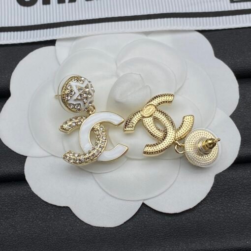 Chanel new stud earrings - Image 6