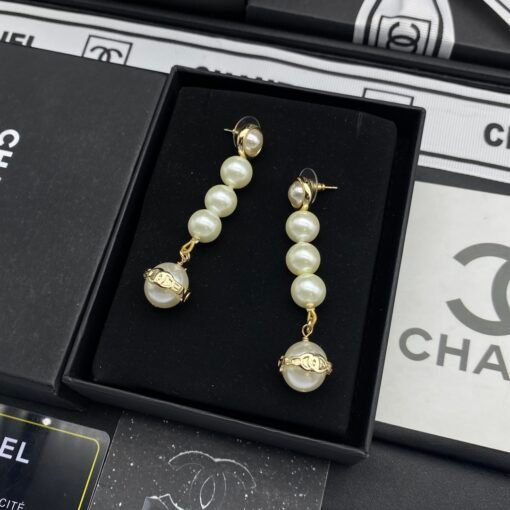 Chanel new stud earrings