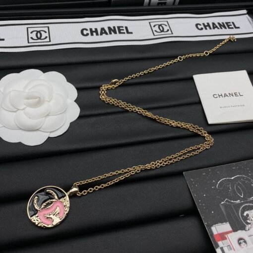 Chanel new necklace - Image 4