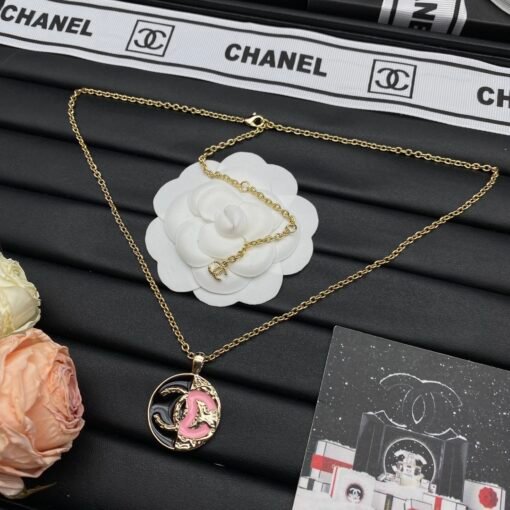 Chanel new necklace - Image 2