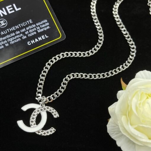 Chanel new necklace - Image 3