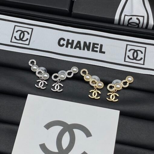 Chanel new stud earrings