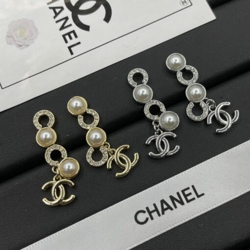 Chanel stud earrings - Image 7