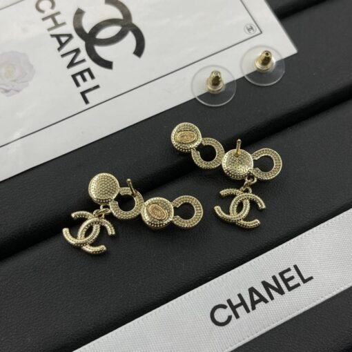 Chanel stud earrings - Image 6