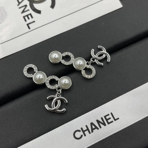 Chanel stud earrings - Image 2