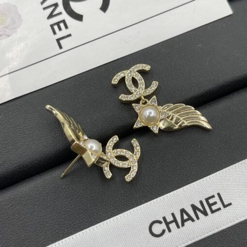 Chanel stud earrings - Image 4