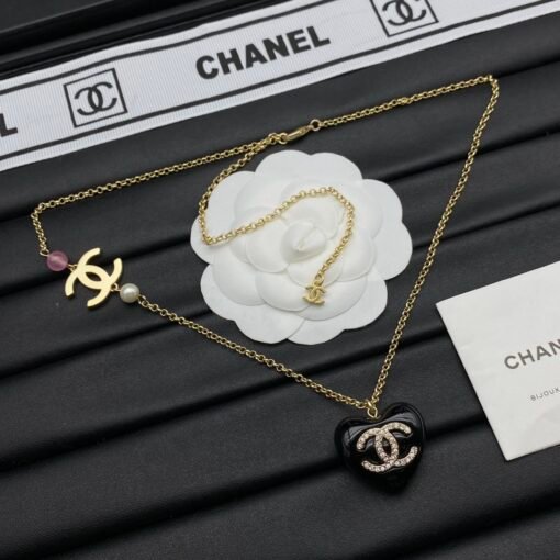 Chanel new necklace - Image 2