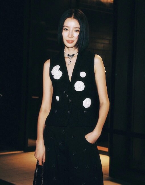 5  ~
[Chanel 23k pearl bow necklace] It's so beautiful, you must enter, it's especially suitable for this season. Each Swarovski square diamond brass material has a generous and elegant effect. It's very recommended [Strong][Strong] Please make my home [Wife] You can save 14,200 in minutes - Image 4