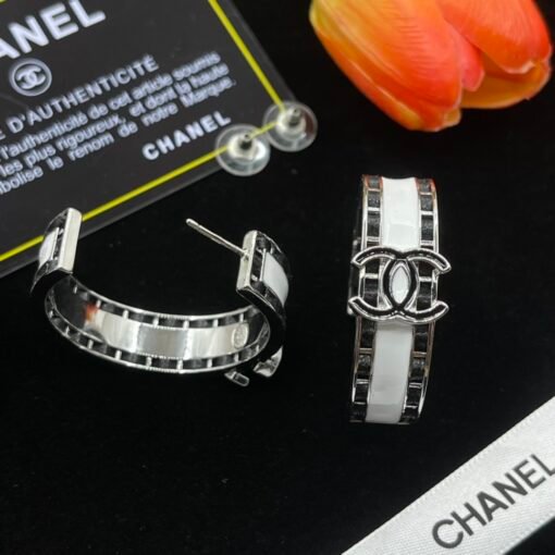 Chanel stud earrings - Image 5