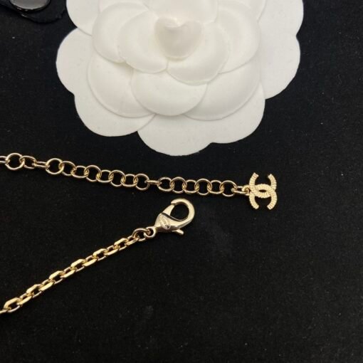 8
@Chanel Pink Crystal Double C Pearl Necklace
Wearing beautiful effortlessly - Image 6