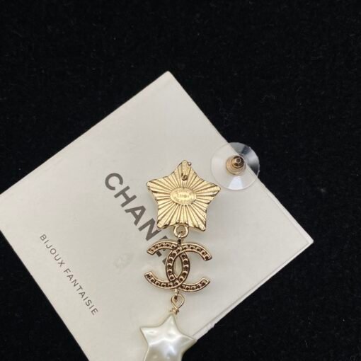 New products today
@Chanel Star Double C Tassel Earrings
Beautiful enough to suffocate, the upper ear effect is super good - Image 6