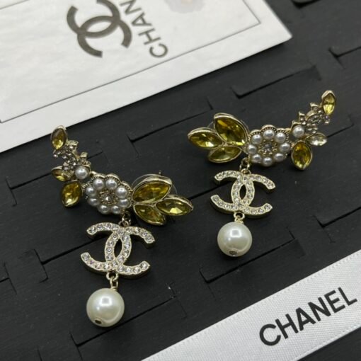 Chanel stud earrings - Image 3