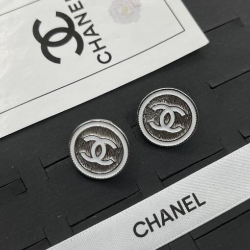 Chanel stud earrings - Image 2