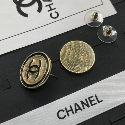 Chanel stud earrings - Image 5