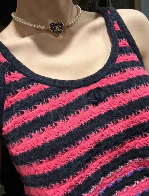 shionable single necklace