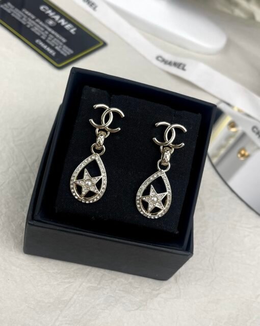 Chanel 2Newnew styles, five-pointed stars, diamond-set water drop earrings