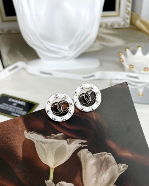 Chanel 24P white enamel hollow double C round stud earrings - Image 5
