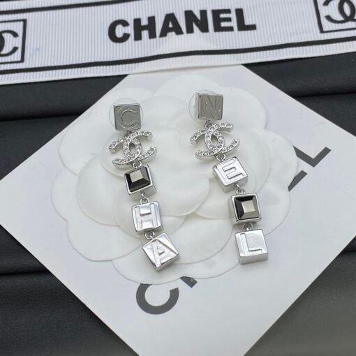 Chanel new earrings - Image 4