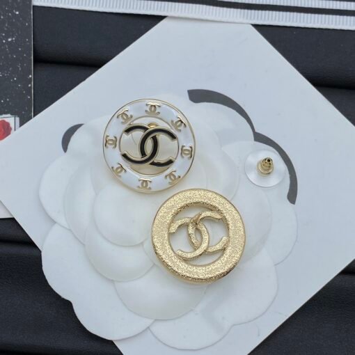 Chanel new earrings - Image 6