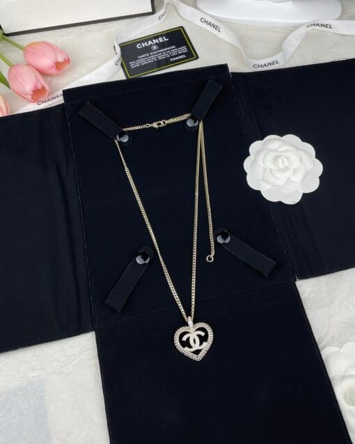 Chanel  new love hollow pendant necklace - Image 7