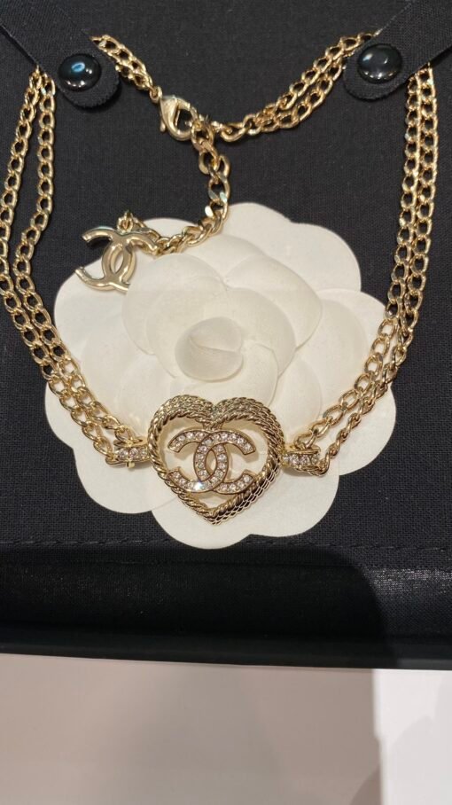 llow peach heart necklace
Whoever wears it looks good? The upper body shows temperament
Nobleness and wealth - Image 6